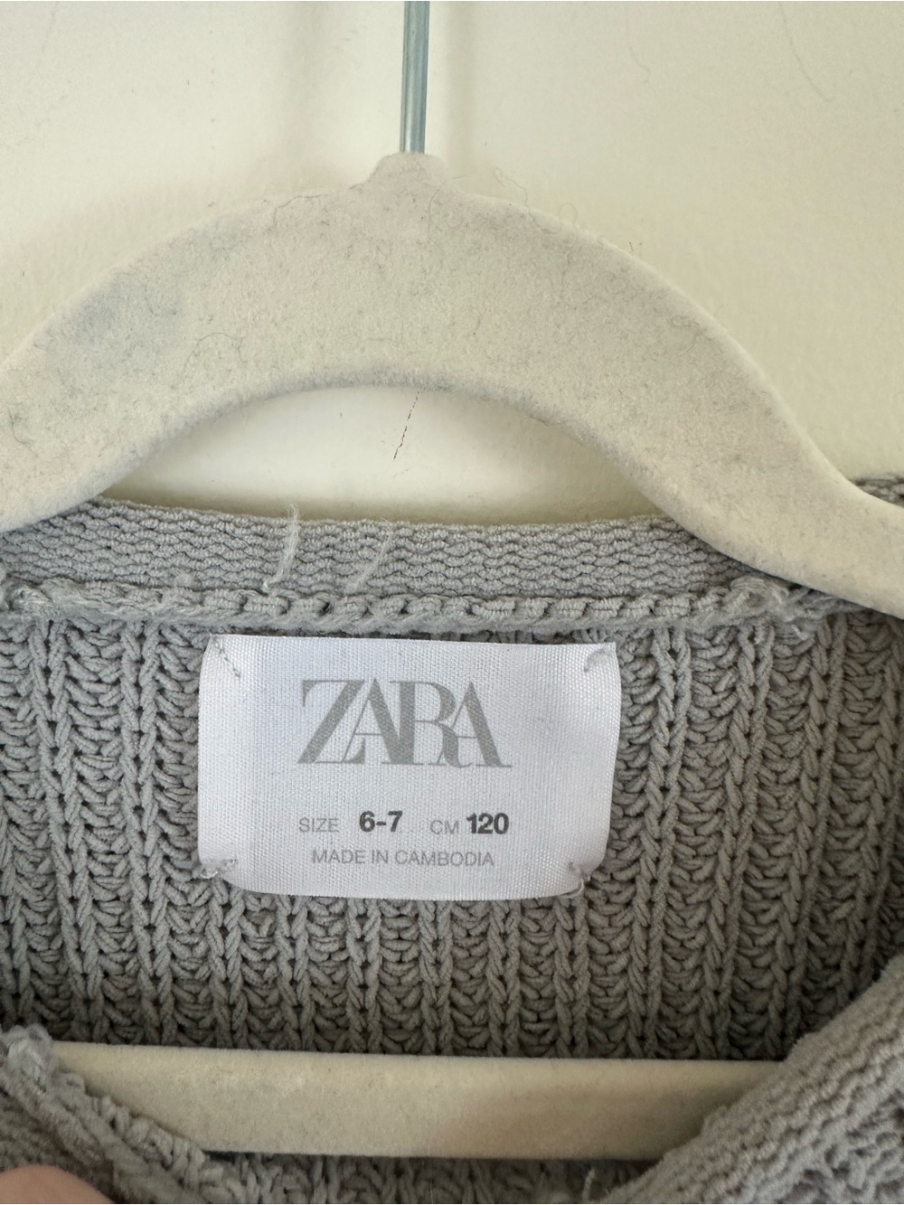 Zara Cropped Crewneck Sweater in Light Gray Size 6-7 Kid's Girls - Picture 3 of 4